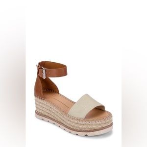 Dolce Vita Women’s Larita Strappy Espadrille Platform Sandals